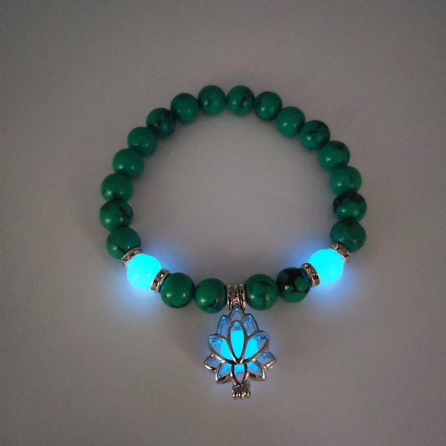 Pulsera de piedra natural que brilla en la oscuridad